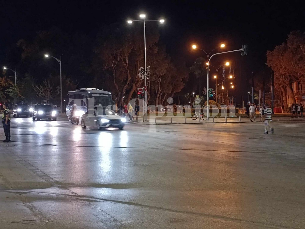 Απομακρύνονται τα κιγκλιδώματα από το κέντρο της Θεσσαλονίκης – Όλοι οι δρόμοι είναι ανοιχτοί (ΦΩΤΟ)