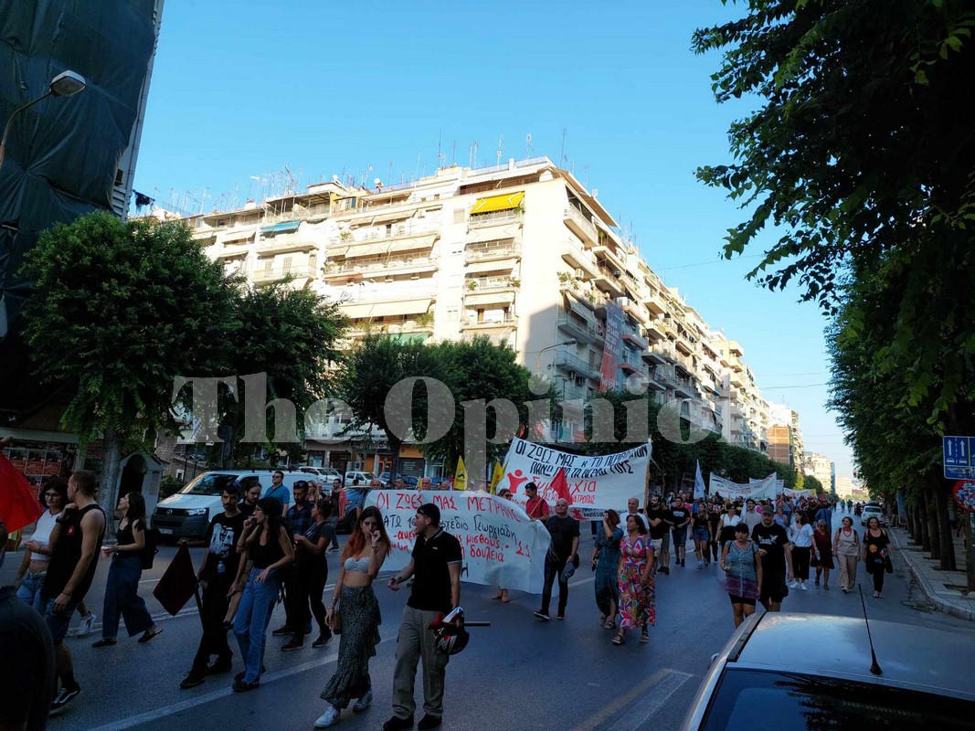 Πορεία στη Θεσσαλονίκη για τις καταστροφές στη Θεσσαλία (ΦΩΤΟ+VIDEO)