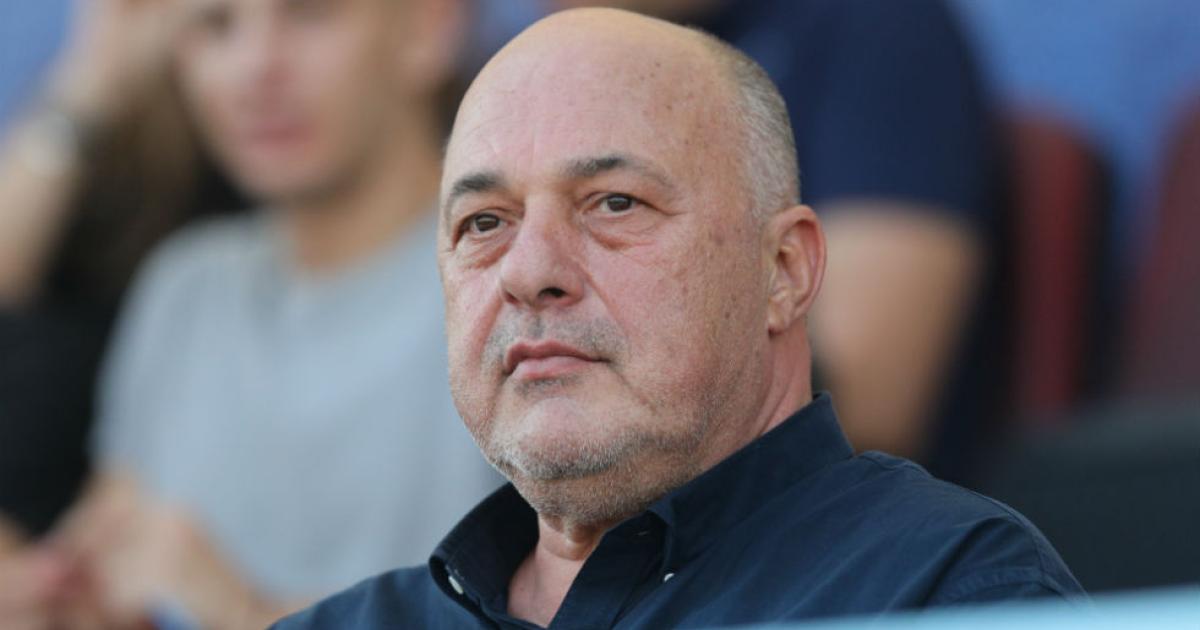 Χίλιες φορές «φλώρος»