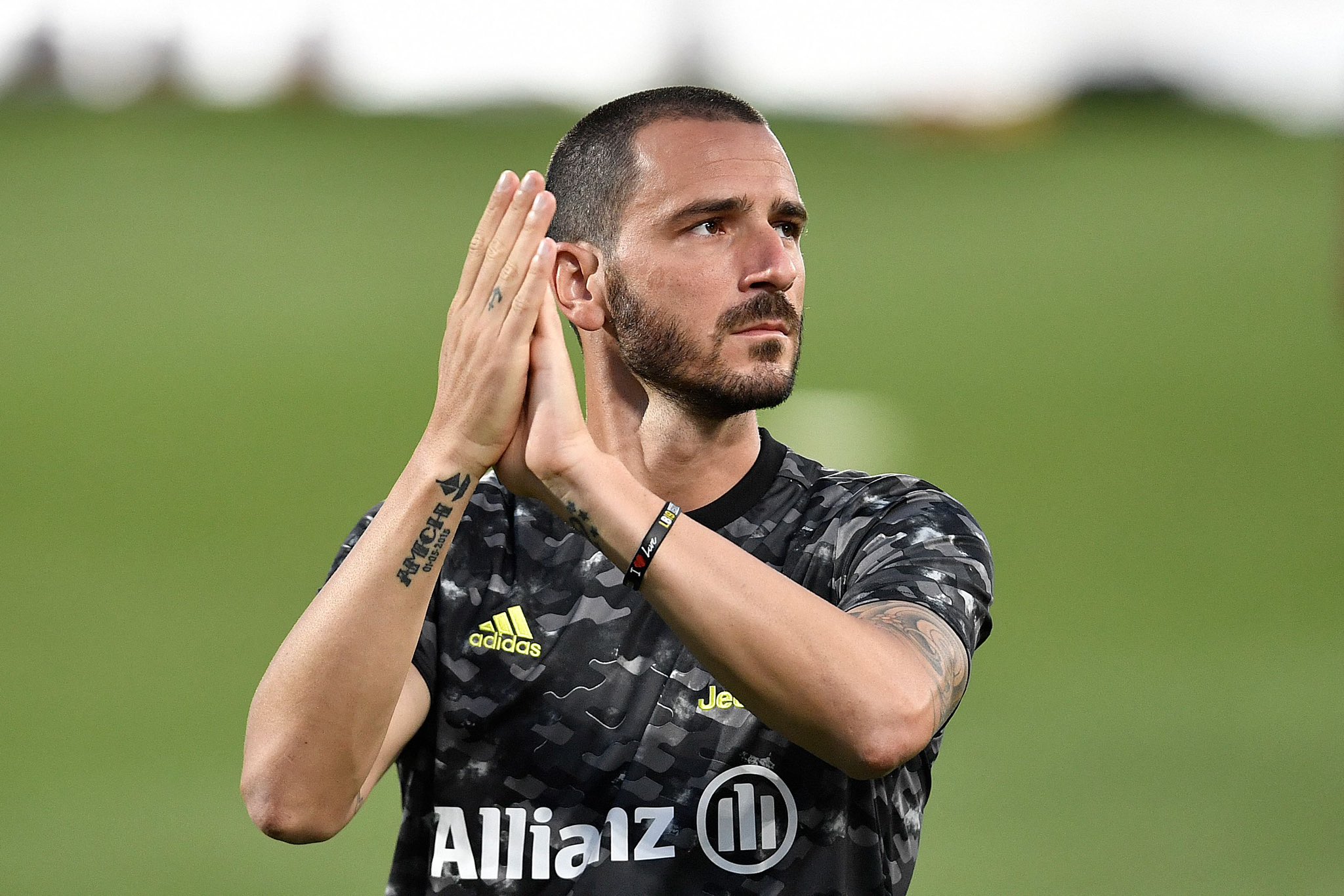 «Βόμβα» από Μπονούτσι: «Η Γιουβέντους με ταπείνωσε – Ο Αλέγκρι λέει ψέματα»