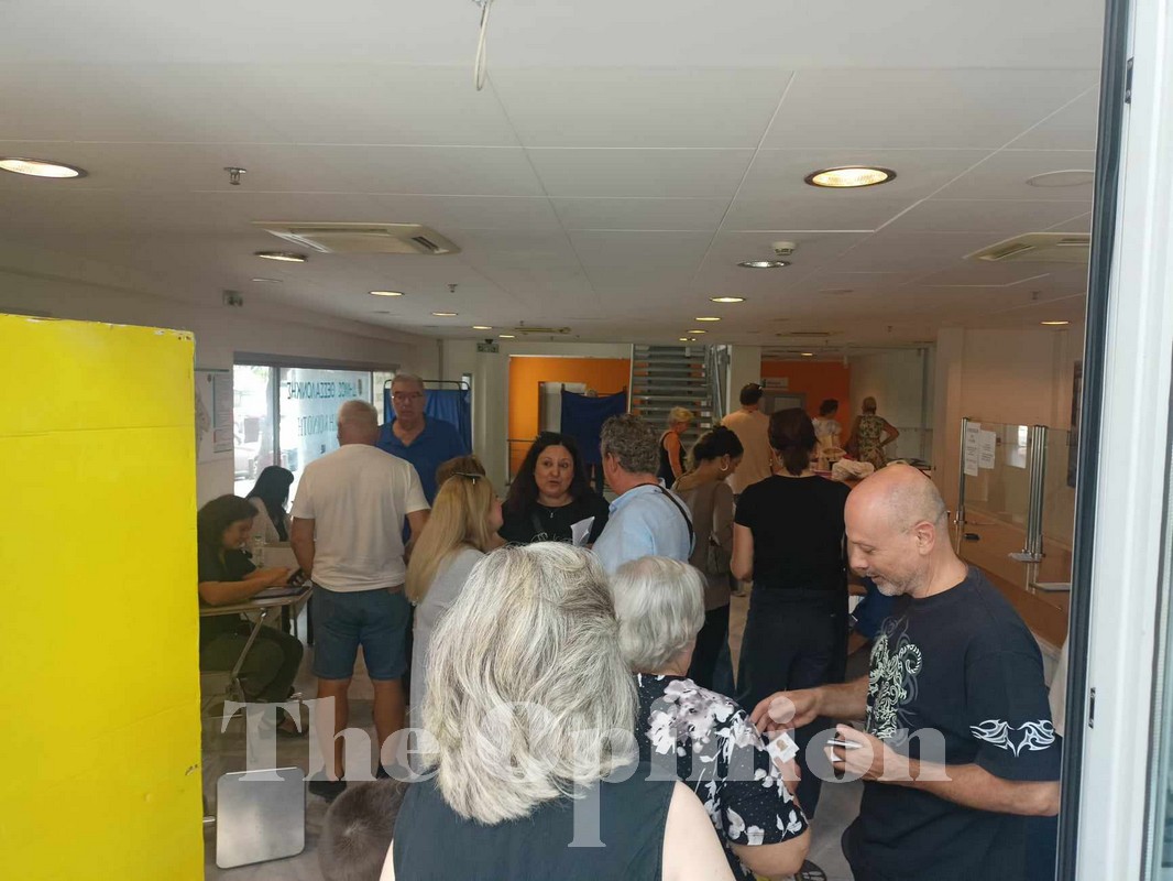 Πηγές ΣΥΡΙΖΑ: Δεν δικαιολογείται η αντίδραση Κασσελάκη – 500 ήρθαν να ψηφίσουν, χωρίς να είναι μέλη