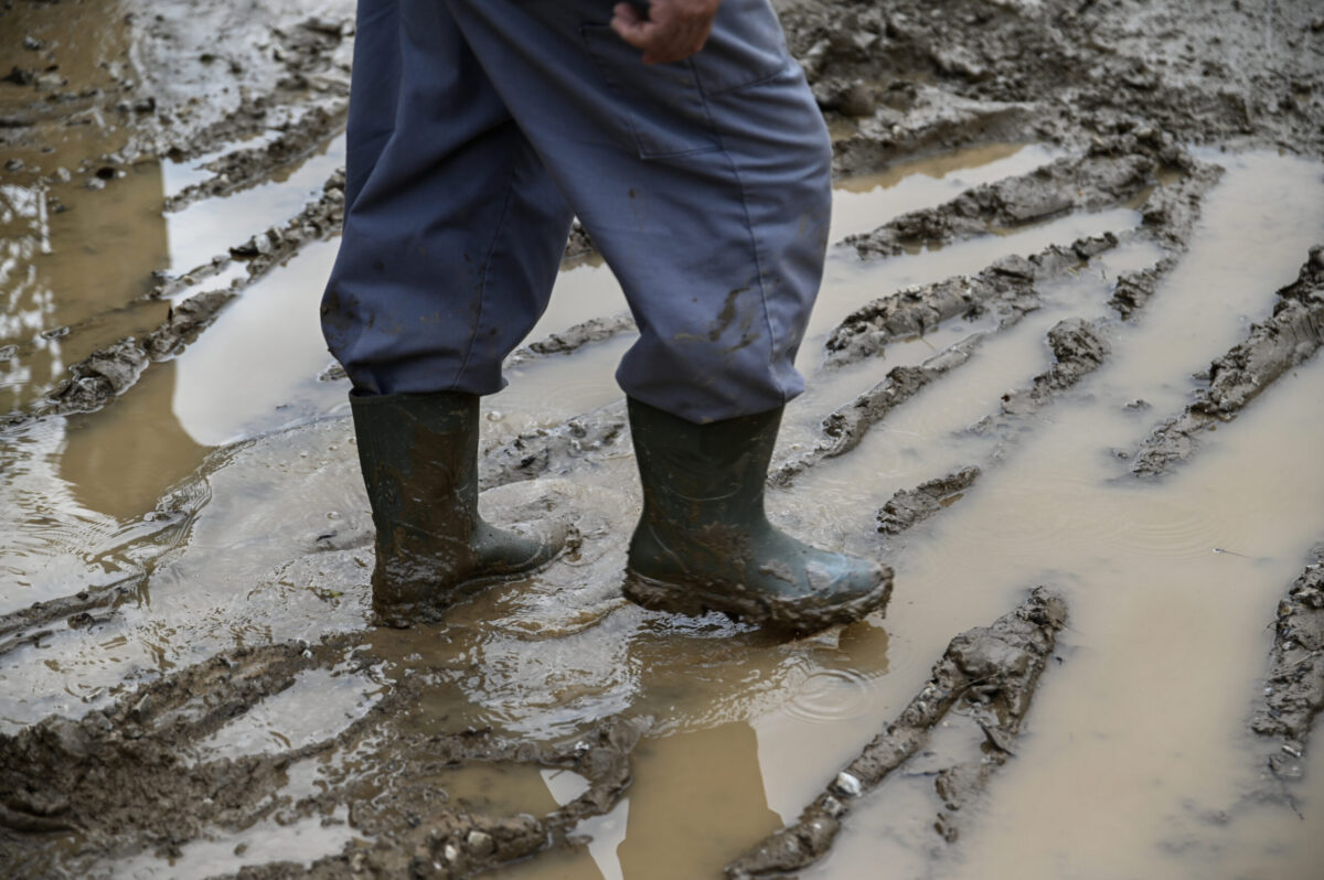 Αντιπλημμυρικά, ανισόπεδοι και… φθηνή στέγη