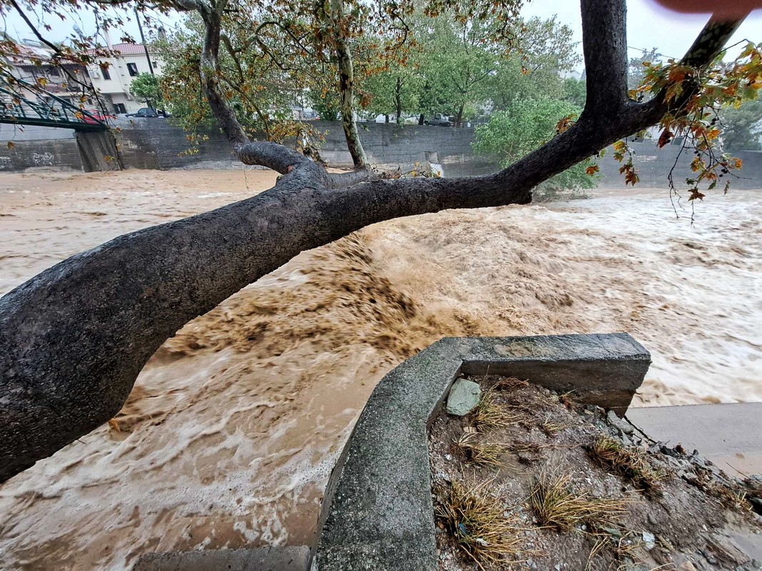 Λέκκας για «Daniel»: «Δεν έχει καταγραφεί ιστορικά ανάλογο φαινόμενο» (VIDEO)