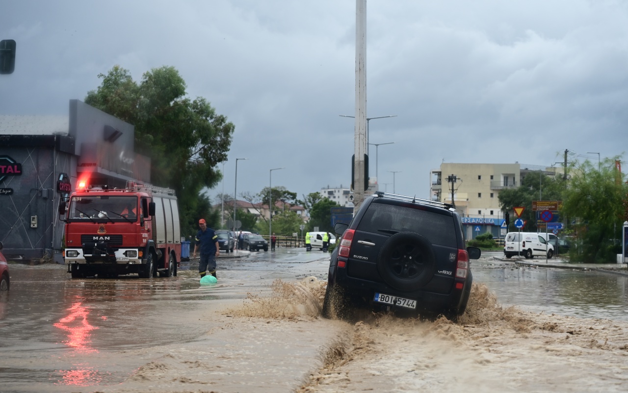 Κακοκαιρία «Daniel»: Στο «κόκκινο» μέχρι το απόγευμα έξι νομοί (ΦΩΤΟ)