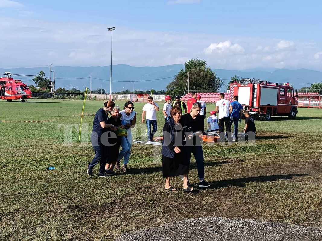 Σε εξέλιξη μεγάλη επιχείρηση διάσωσης – Ελικόπτερα με διασωθέντες προσγειώνονται στην Καρδίτσα (ΦΩΤΟ+VIDEO)