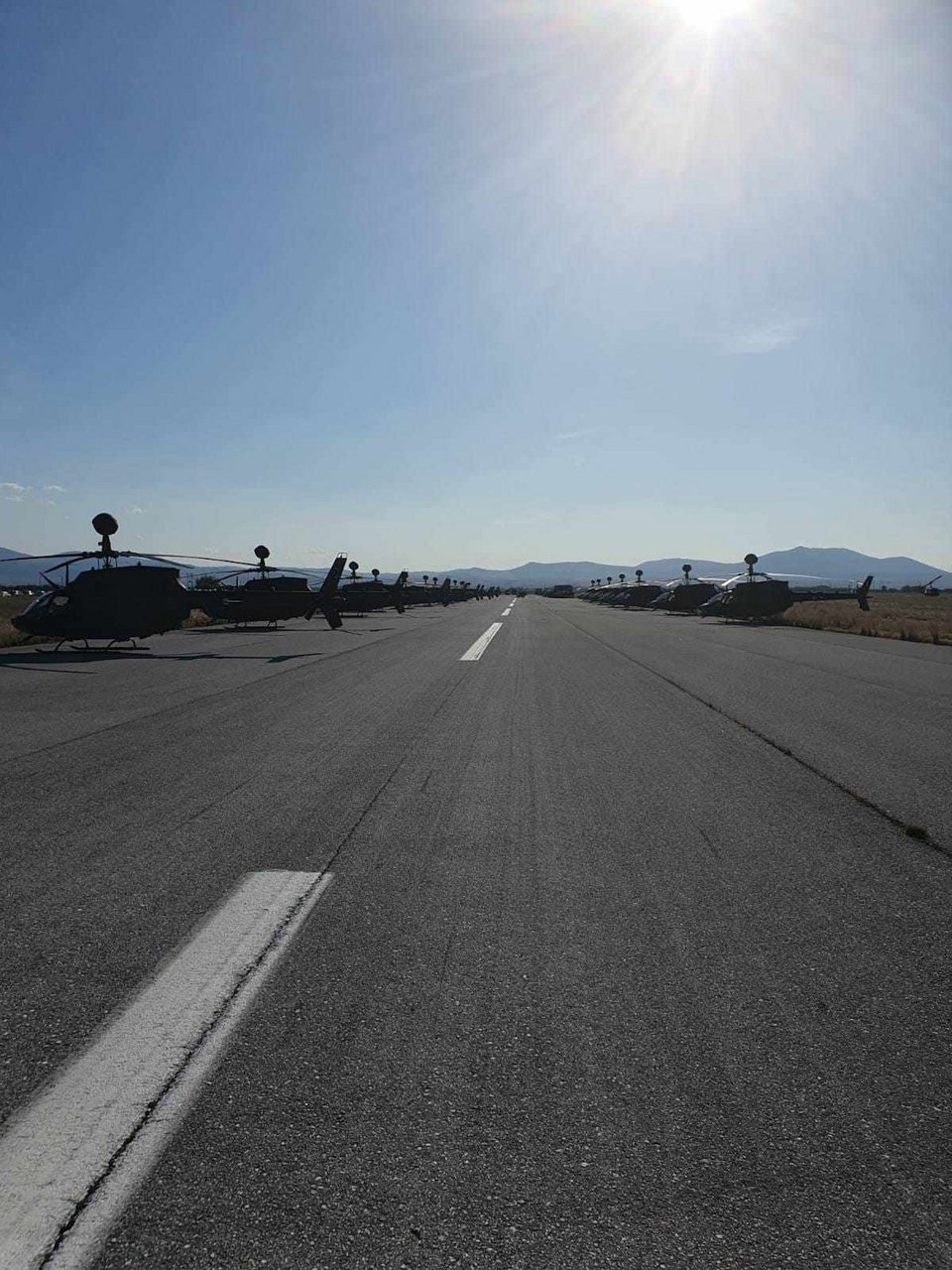 Σε στεγνό μέρος μεταφέρθηκαν τα ελικόπτερα από το Στεφανοβίκειο