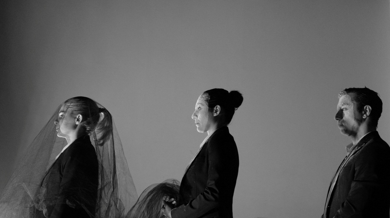 «Κωσταλέξι»: Στο Θέατρο Αμαλία για λίγες παραστάσεις