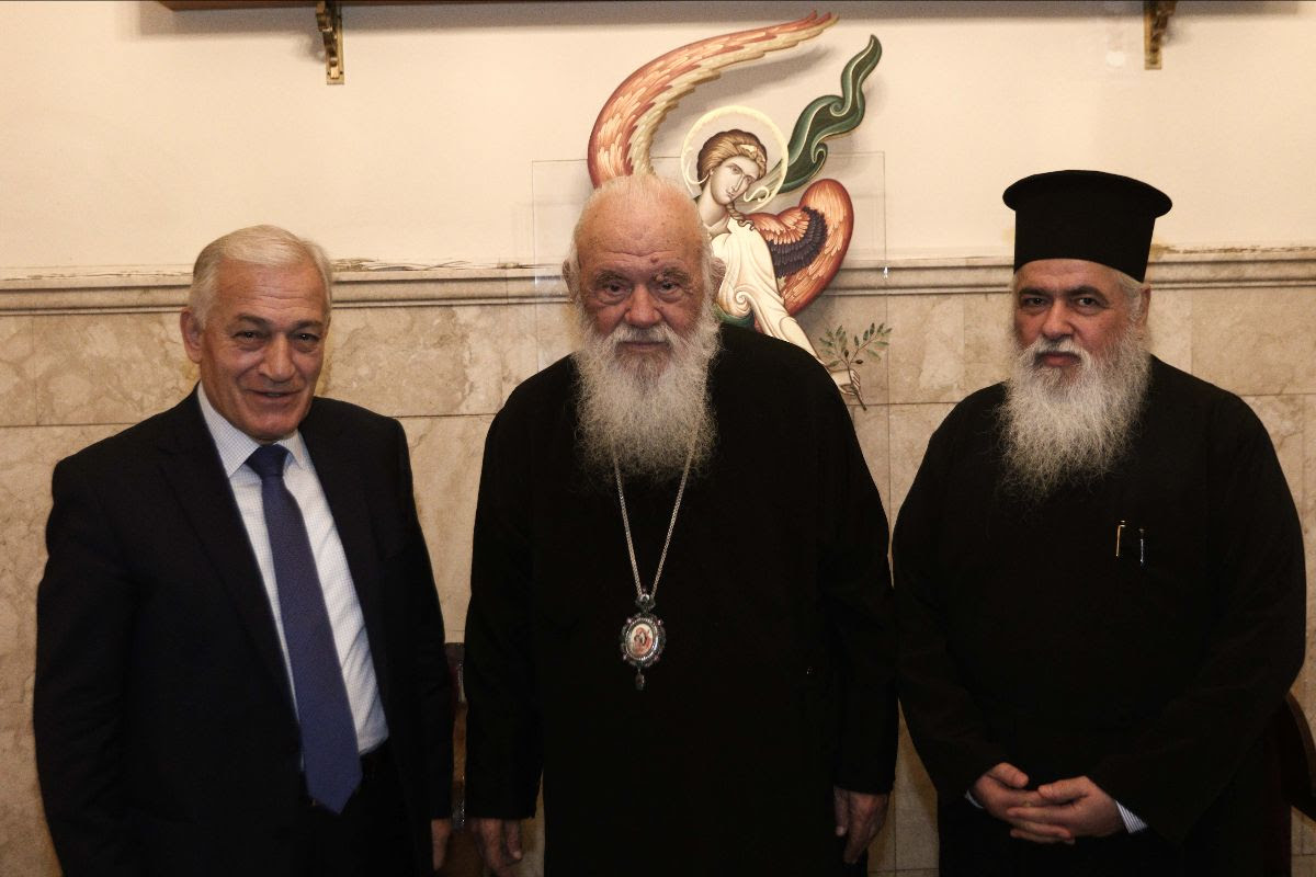 Συνάντηση Λ. Κυρίζογλου με τον Αρχιεπίσκοπο Ιερώνυμο