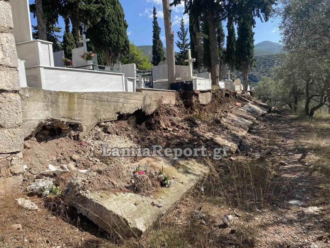 Κακοκαιρία: Τα νερά κατέστρεψαν νεκροταφείο στη Λαμία (ΦΩΤΟ-VIDEO)