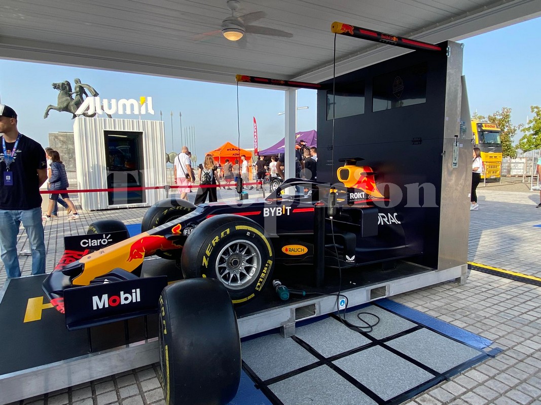 Θεσσαλονίκη: Άνοιξαν οι πύλες του Redbull Showrun (ΦΩΤΟ+VIDEO)