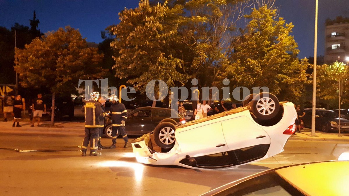 Τροχαίο σοκ στη Θεσσαλονίκη – Αναποδογύρισε αυτοκίνητο (ΦΩΤΟ)