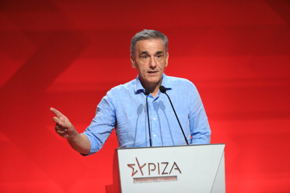 Τσακαλώτος: Θέλω να φέρω το χαμόγελο στους ανθρώπους του ΣΥΡΙΖΑ