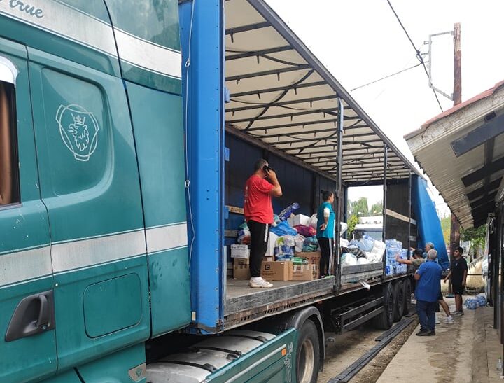 Δ. Χαλκηδόνος: Παραδόθηκε η ανθρωπιστική βοήθεια στους πλημμυροπαθείς της Θεσσαλίας