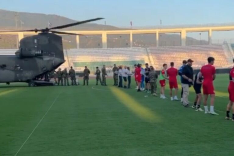 Οι παίκτες του Βόλου φόρτωσαν νερά και τρόφιμα σε Σινούκ! (VIDEO)