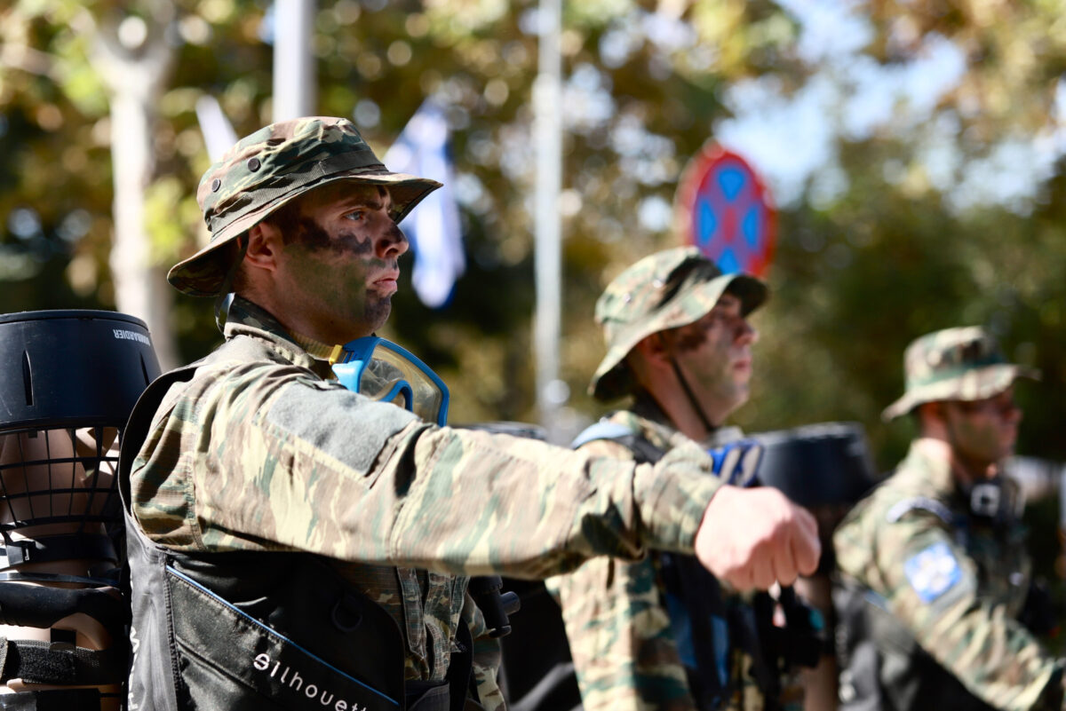 26.000 ευρώ για μετακίνηση 22 εργαζομένων της ΕΡΤ από την Αθήνα στη Θεσσαλονίκη για την παρέλαση