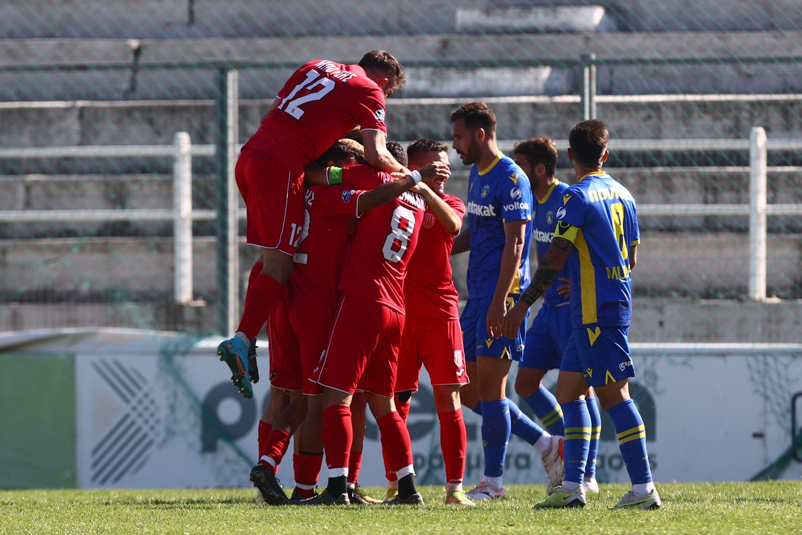 Το πιο περίεργο γκολ της χρονιάς μπήκε στην Ευκαρπία στο Καμπανιακός-Τρίπολη (video)