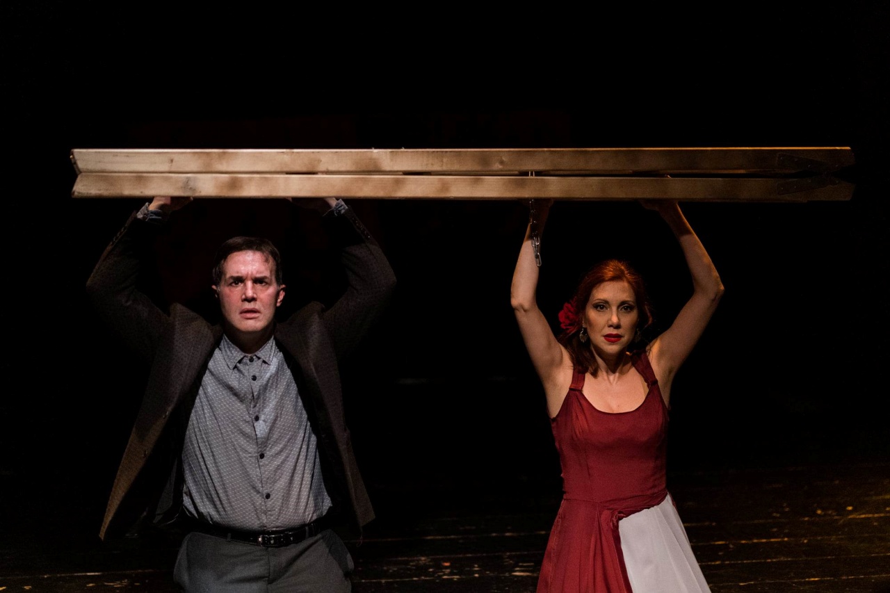 Ay, Carmela!: Ένα μανιφέστο κατά της βαρβαρότητας, γεμάτο ευαισθησία και χιούμορ