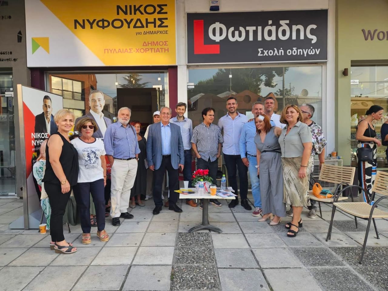Συνάντηση Νυφούδη – Μυλόπουλου στο εκλογικό κέντρο της «Ανθρώπινης Πόλης» στο Πανόραμα
