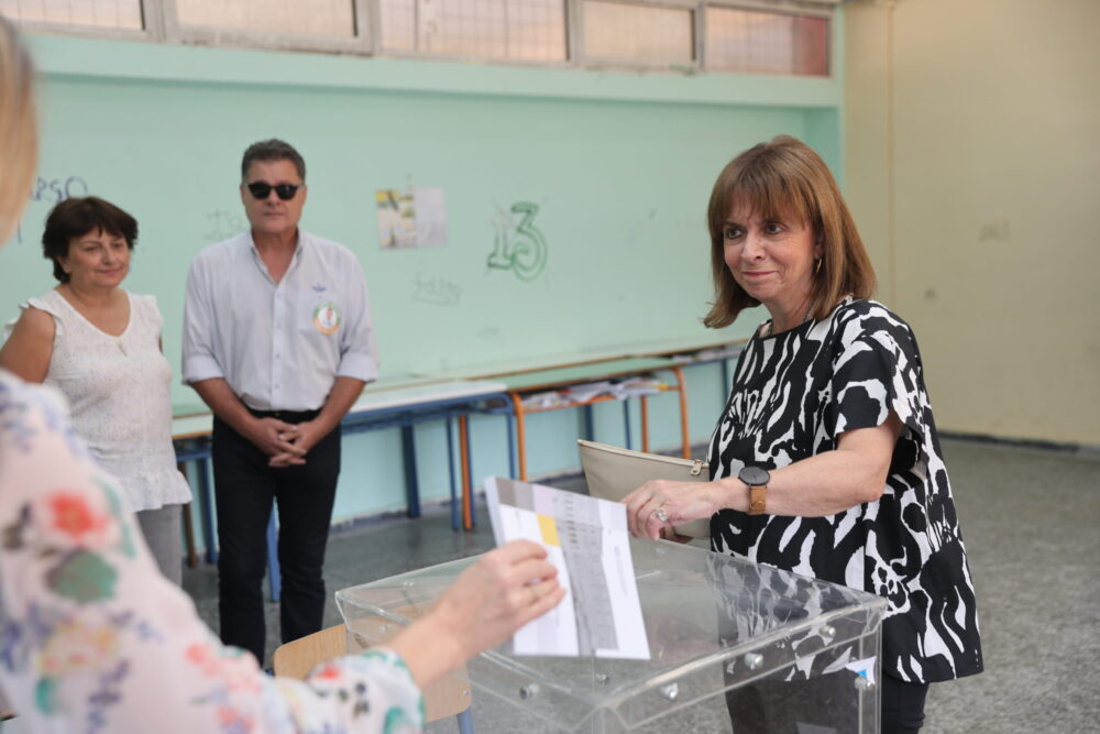 Ψήφισε η Πρόεδρος της Δημοκρατίας Κατερίνα Σακελλαροπούλου (VIDEO)