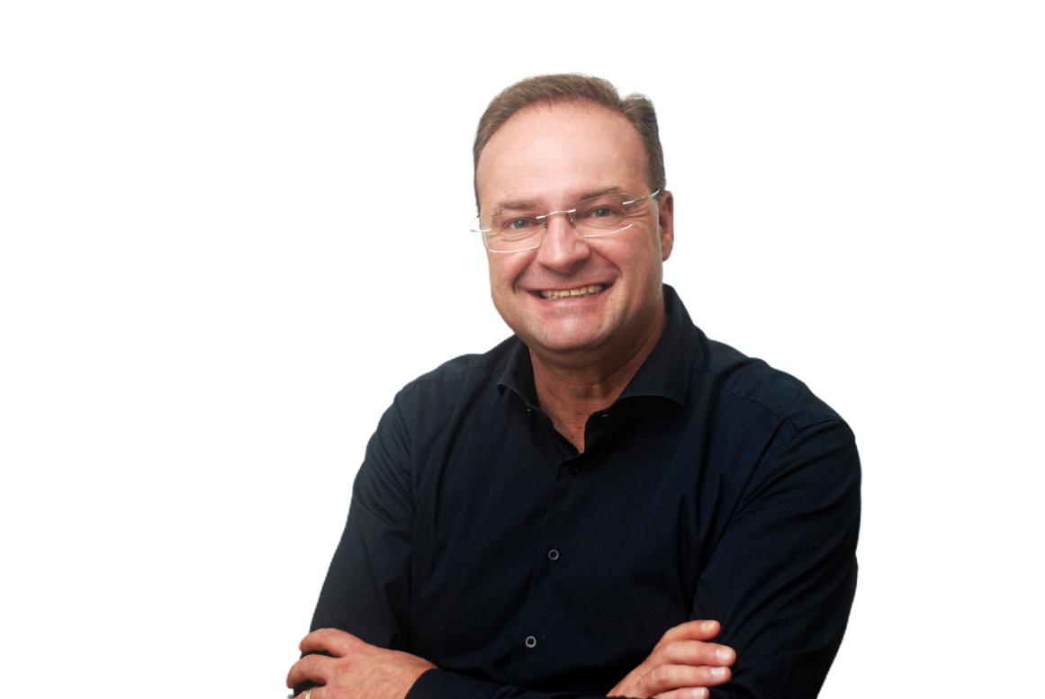 Στέλιος Βαλιάνος: Σκύβουμε το κεφάλι στις ανάγκες και παράγουμε έργο