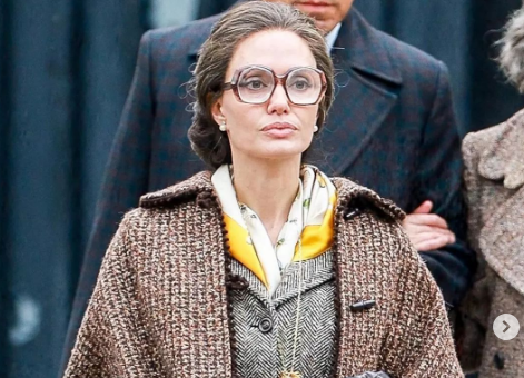 Δίχασε το Twitter με τη «μεταμόρφωσή» της η Αντζελίνα Τζολί (ΦΩΤΟ)