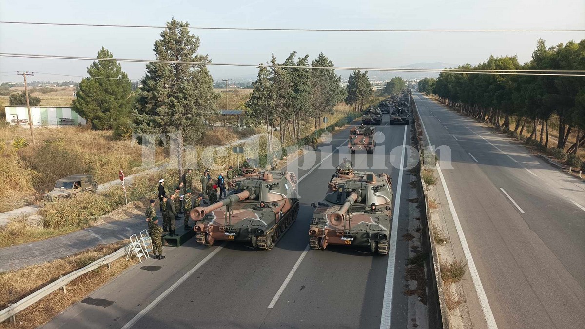 «Σείστηκε» η Μουδανιών από τη δοκιμαστική παρέλαση (ΦΩΤΟ+VIDEO)