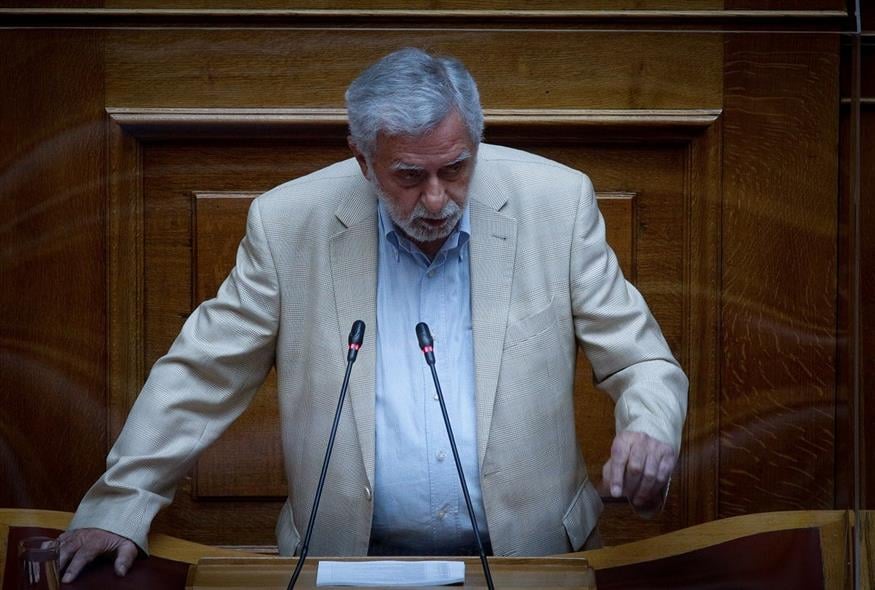 Προσχώρησε επίσημα στη Νέα Αριστερά ο Δρίτσας λίγες ώρες μετά την ορκωμοσία του