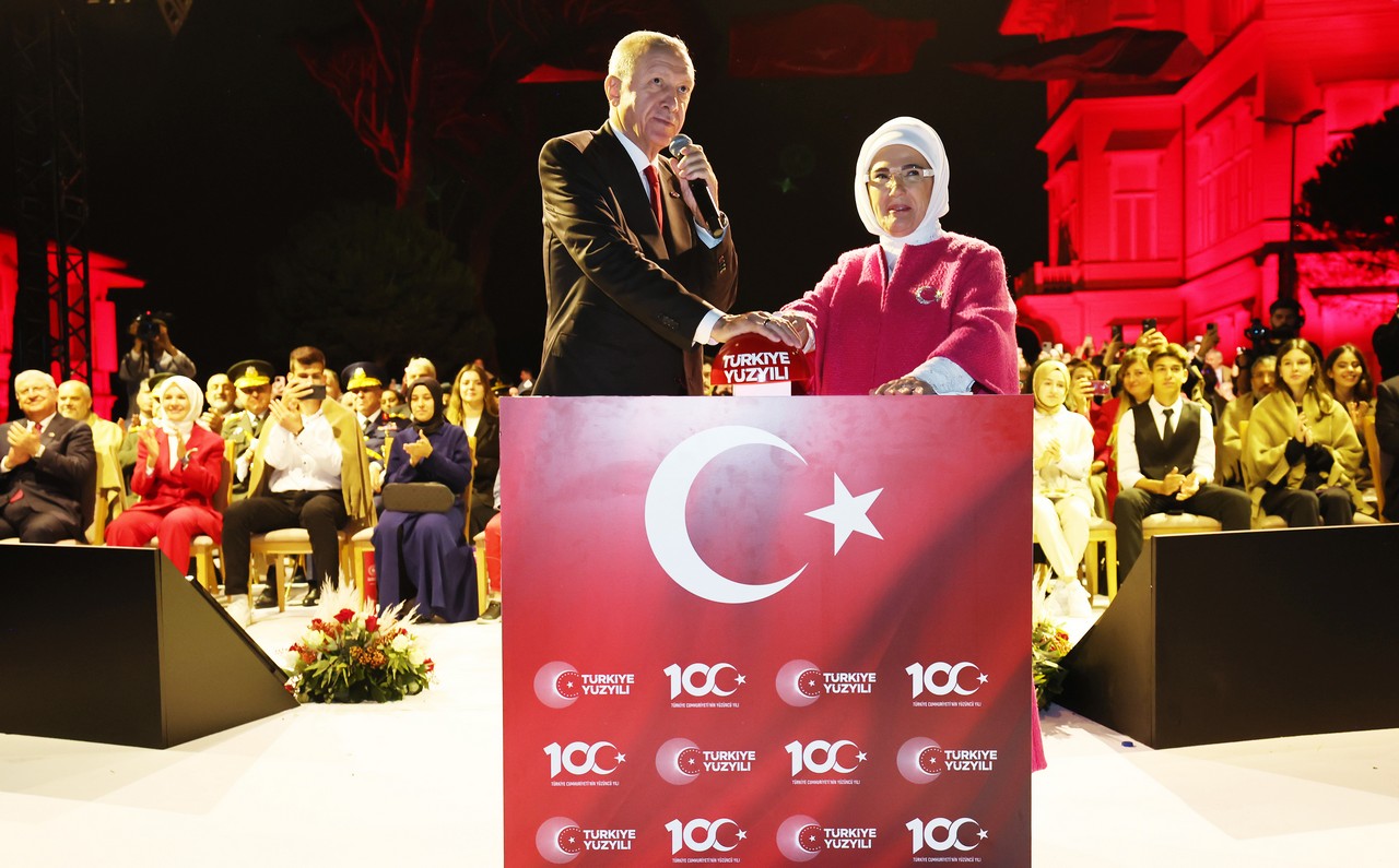 Νέο μήνυμα Ερντογάν κατά Ισραήλ: «Κανείς δεν μπορεί να απλώσει χέρι στη Γάζα» (ΦΩΤΟ-VIDEO)