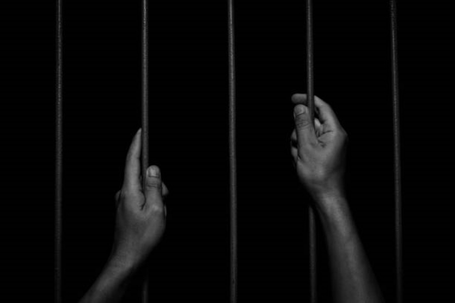 Στη φυλακή 52χρονος που διατηρούσε σχέση με 14χρονη