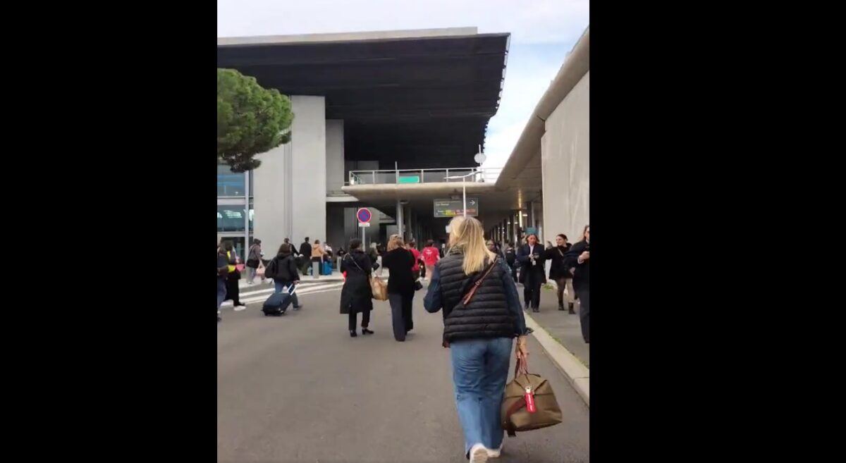 Λονδίνο: Συναγερμός στο αεροδρόμιο Gatwick (VIDEO)