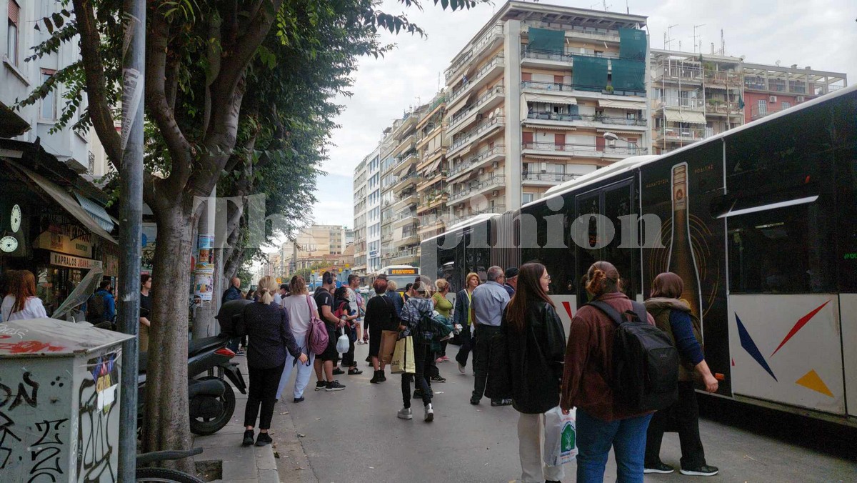Έκκληση ΟΑΣΘ προς φοιτητές να «χτυπούν» εισιτήρια – 1.200 πρόστιμα κάθε μήνα