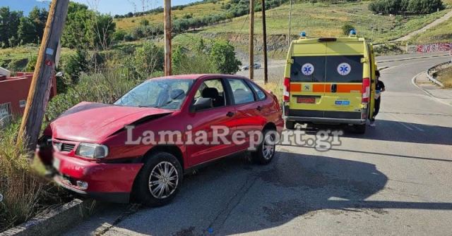 ΙΧ «καρφώθηκε» σε κολόνα της ΔΕΗ (VIDEO)