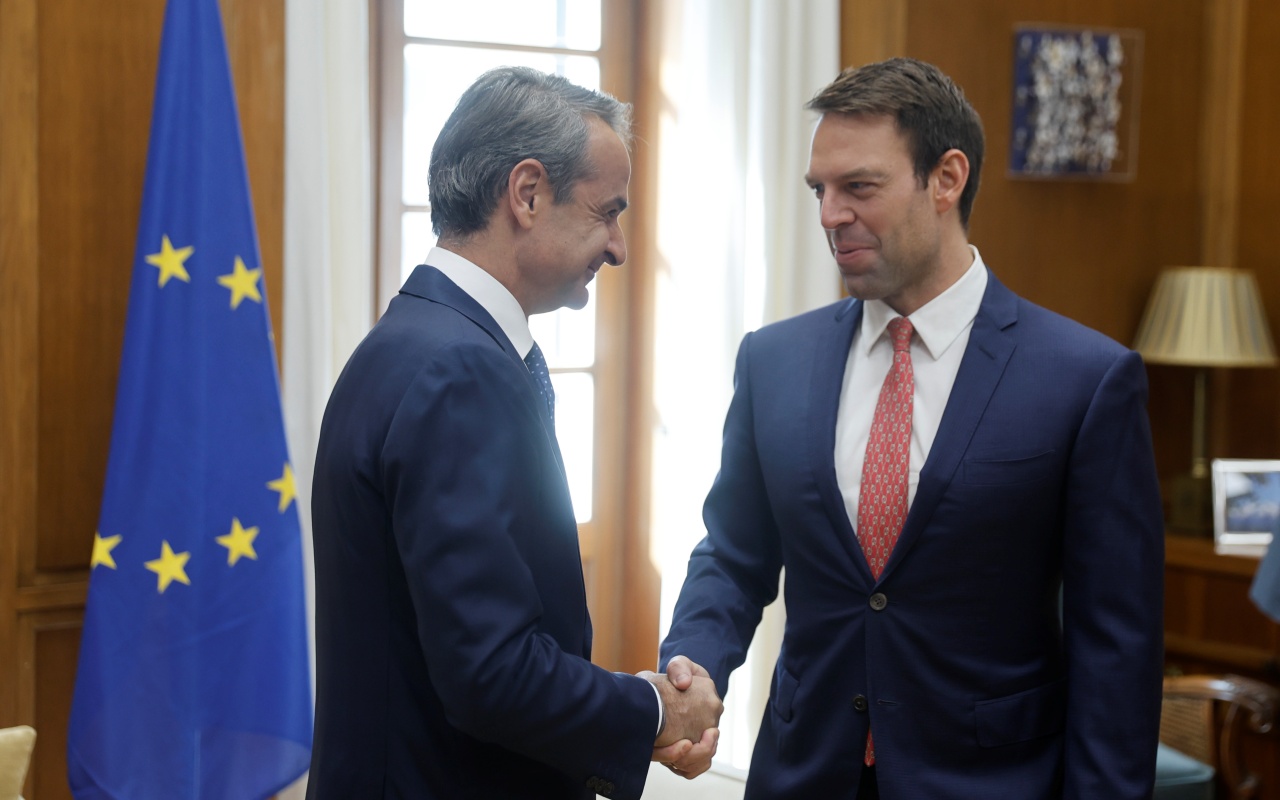 Πέφτει στην παγίδα που έστησε στον Αλέξη Τσίπρα ο Κυριάκος Μητσοτάκης