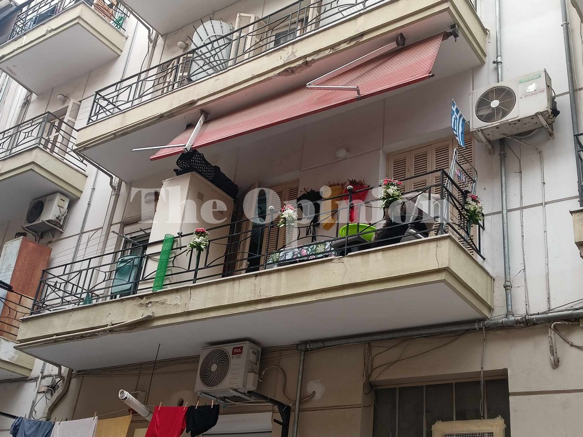Θεσσαλονίκη: «Πάγωσε» η γειτονιά με τον θάνατο της 24χρονης (ΦΩΤΟ)