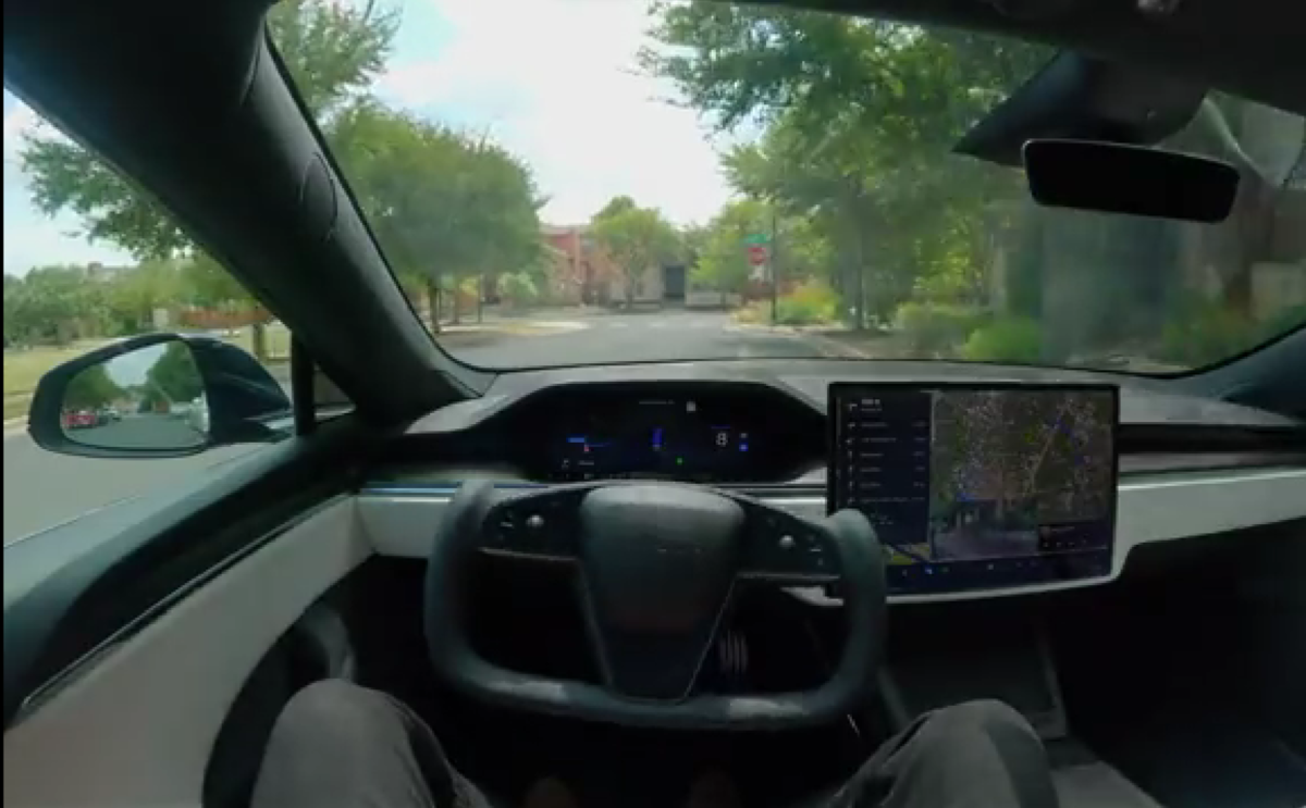 Νέα προβλήματα για την Tesla (VIDEO)