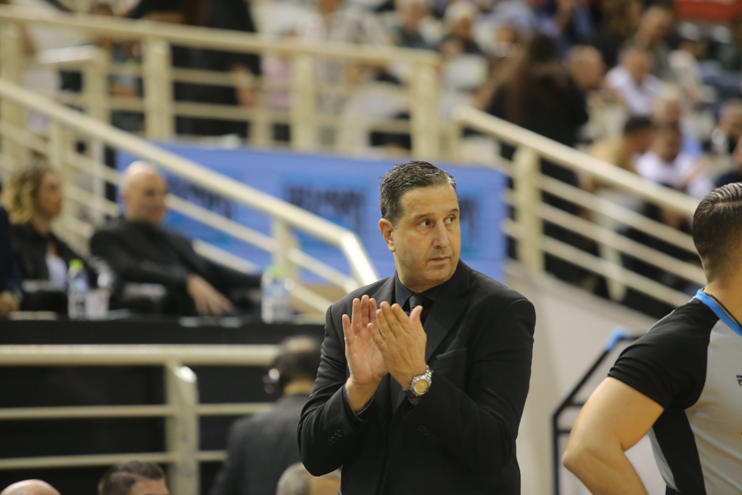 Τακιανός: «Η ατμόσφαιρα του κόσμου μας δίνει τεράστια ώθηση» (vid)