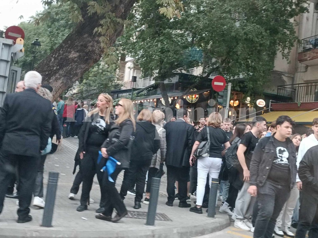 Εκατοντάδες Τούρκοι στη Θεσσαλονίκη (ΦΩΤΟ+VIDEO)