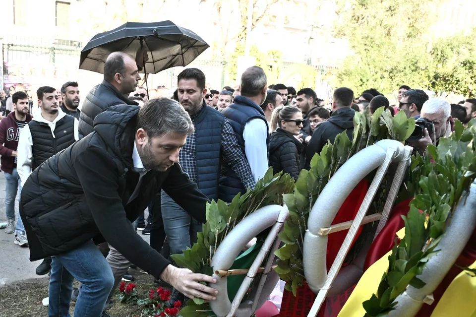 Ανδρουλάκης: Δέχθηκε επίθεση στο Πολυτεχνείο – Του πέταξαν καφέδες (ΦΩΤΟ)