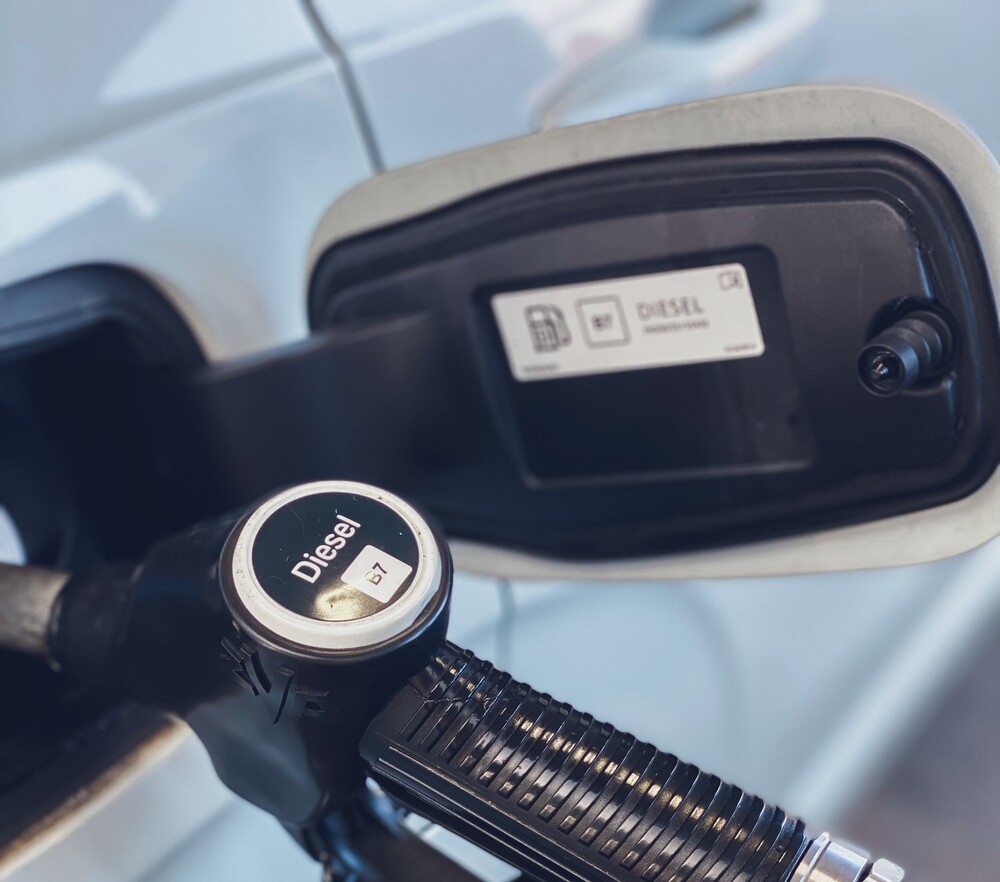 H Volvo δίνει τέλος στο diesel