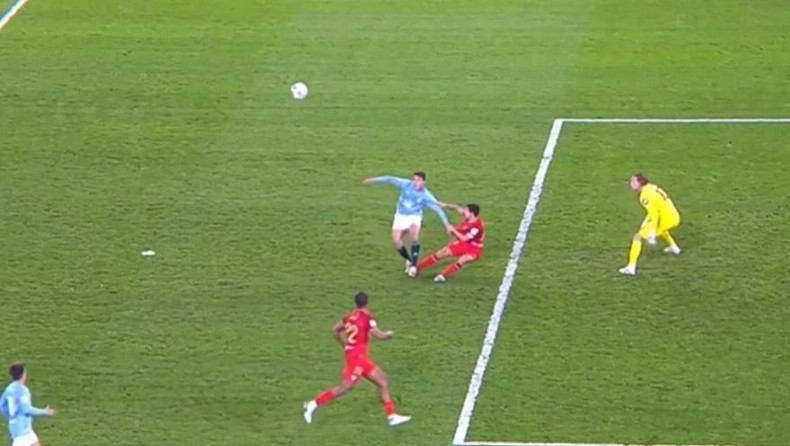 La Liga: Δεν έδωσαν πέναλτι στον Δουβίκα και ο Άσπας «γκρέμισε» το VAR (video)