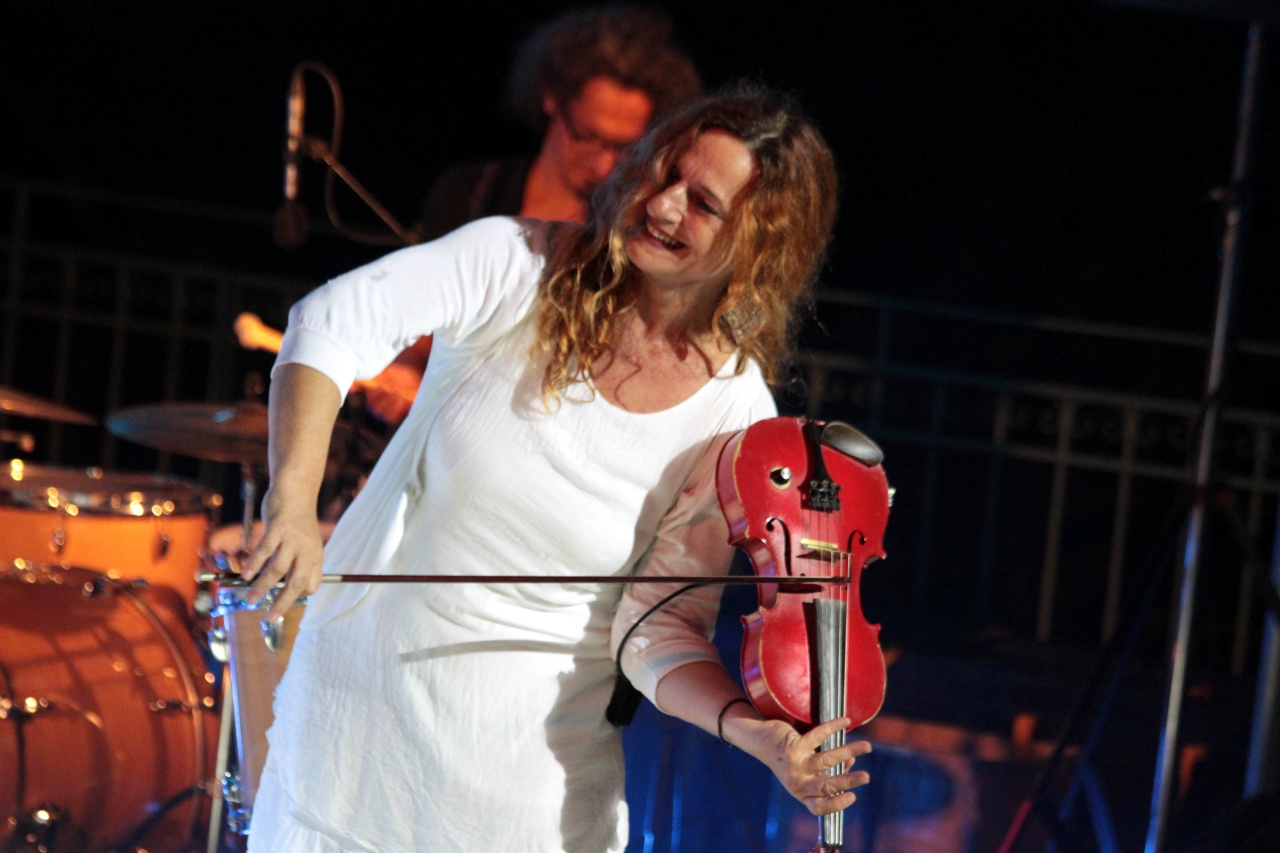 «Γυναίκες της Μεσογείου»: Η Ευανθία Ρεμπούτσικα στο Μέγαρο Μουσικής Θεσσαλονίκης