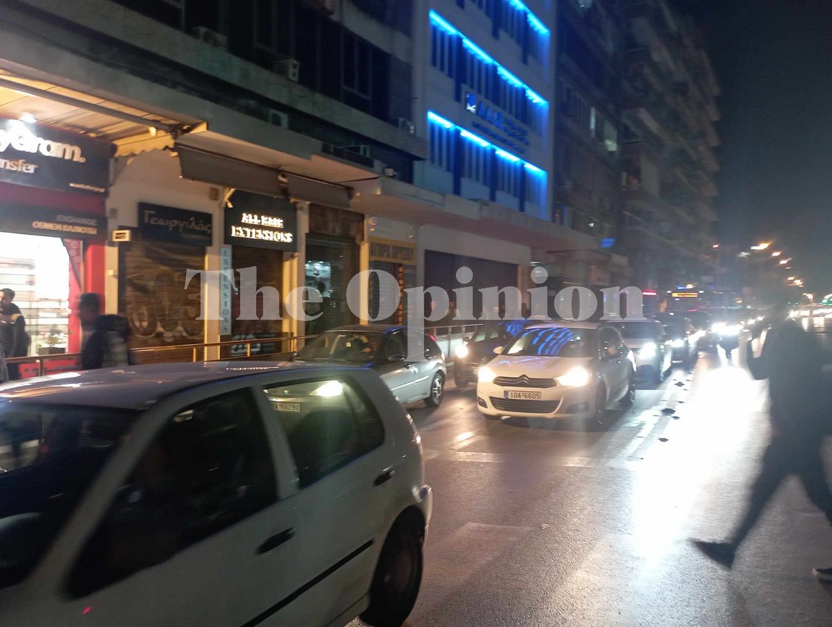Κυκλοφοριακό «έμφραγμα» στο κέντρο της Θεσσαλονίκης (ΦΩΤΟ)