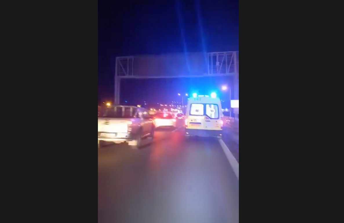 FLYOVER: Όταν το ασθενοφόρο προσπαθεί να περάσει τον φρακαρισμένο Περιφερειακό (VIDEO)