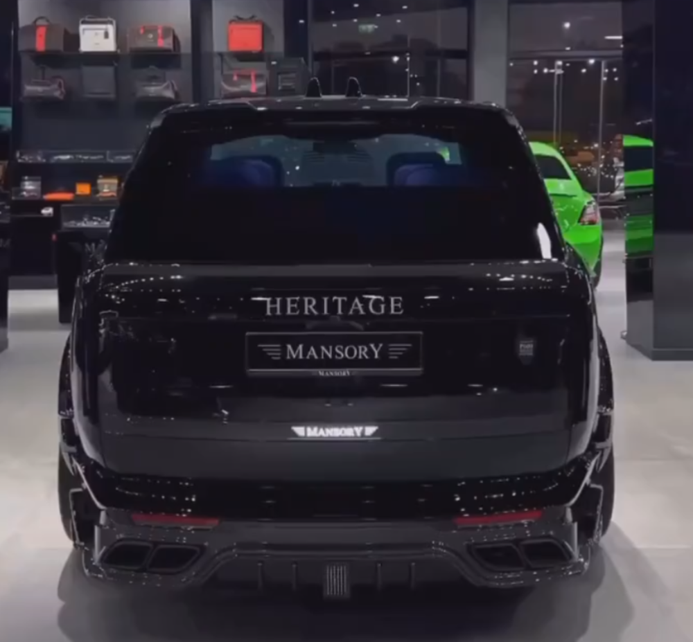 Το σπάνιο Range Rover με μόλις… τρεις μονάδες διαθέσιμες