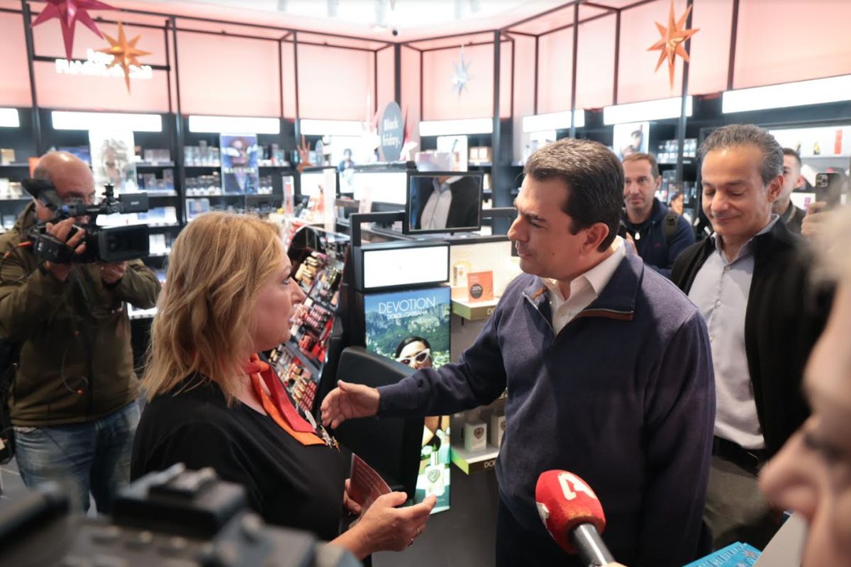 Αυτοψία Σκρέκα σε καταστήματα για την Black Friday (ΦΩΤΟ)