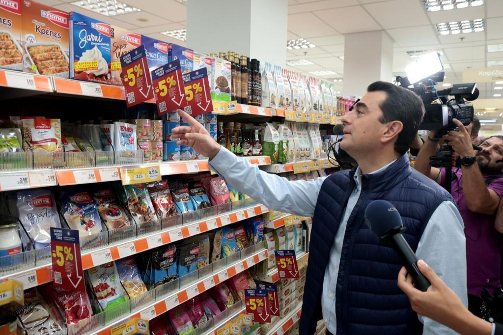 Σκρέκας: Θα υπάρχει και φέτος Πασχαλινό καλάθι του νοικοκυριού