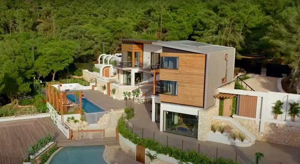 Surviving Paradise: Σε ποιο Ελληνικό νησί γυρίστηκε το νέο ριάλιτι του