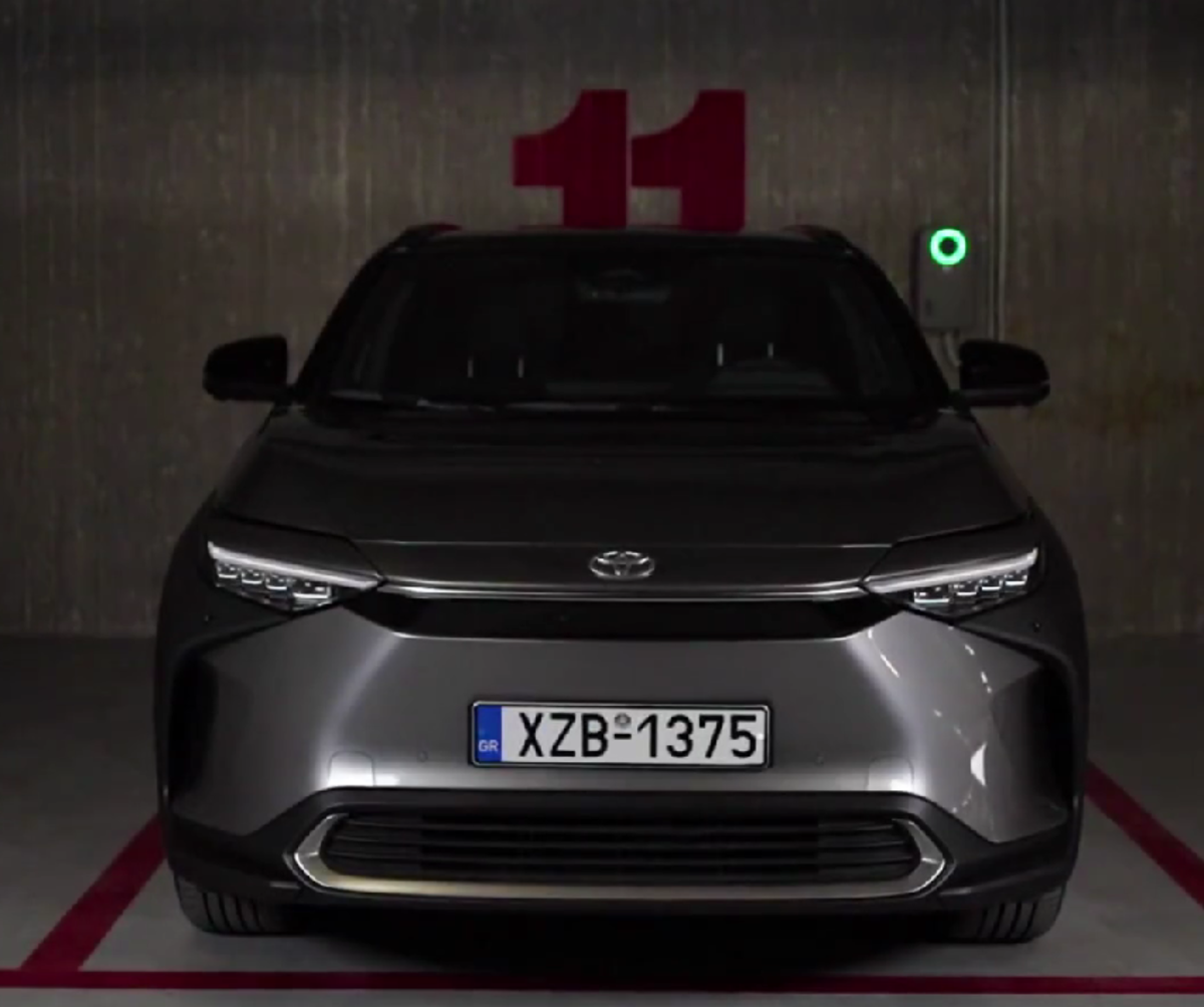 Το ηλεκτρικό Toyota bZ4X στην Ελλάδα (Τιμές + Εκδόσεις)