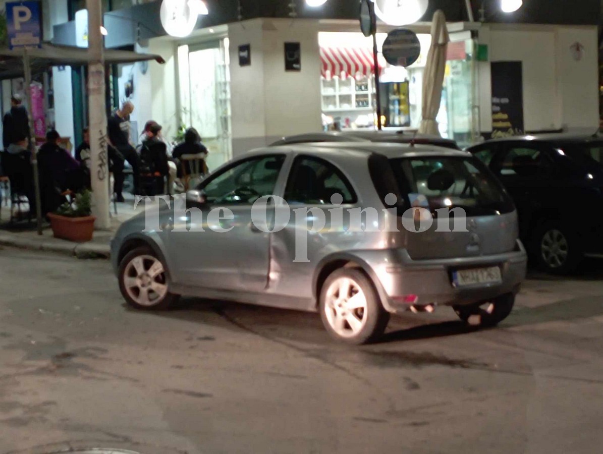 Σύγκρουση οχημάτων στο κέντρο της Θεσσαλονίκης (ΦΩΤΟ)