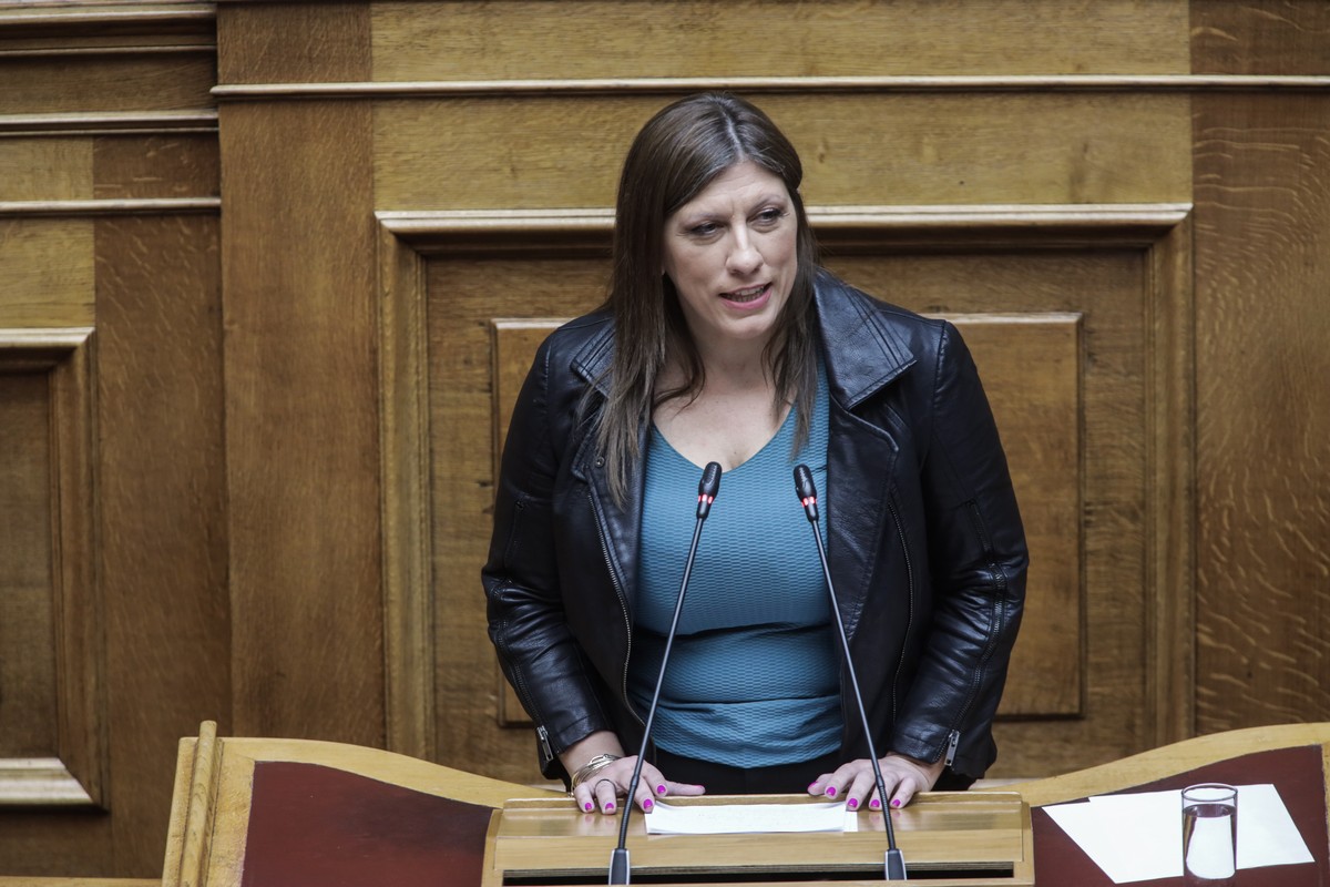 Ζωή Κωνσταντοπούλου: Ζήτησε με ψήφισμα την κήρυξη της Επετείου Εξέγερσης του Πολυτεχνείου ως επίσημη αργία του κράτους